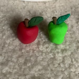 Adorable apple set